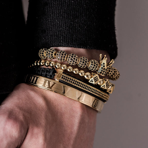 Bellartini Gold Adjustable Bracelet Crown Black Zircon