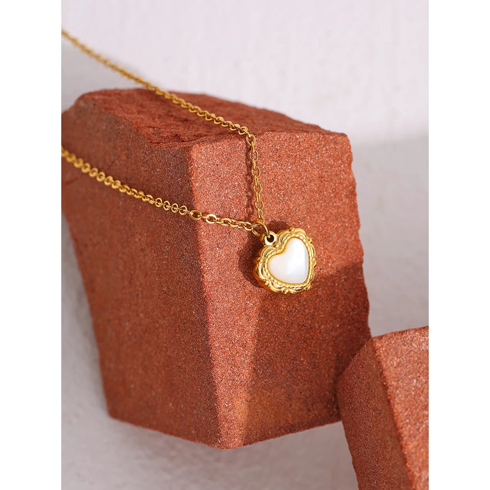 Bellartini Gold Heart Pendant Necklace Roma