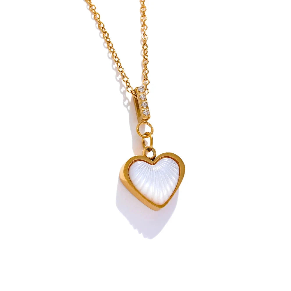 Bellartini Gold Very Exquisite Natural Shell Heart Love Pendant Necklace Venice