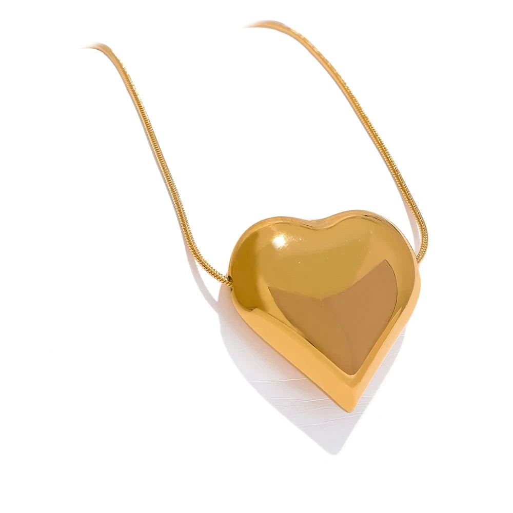 Bellartini Gold Heart Pendant Necklace Texture Romantic