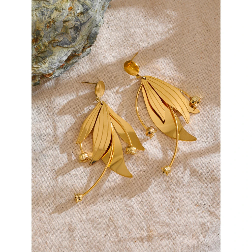 Bellartini 18k Gold Exquisite Metal Flower Earrings