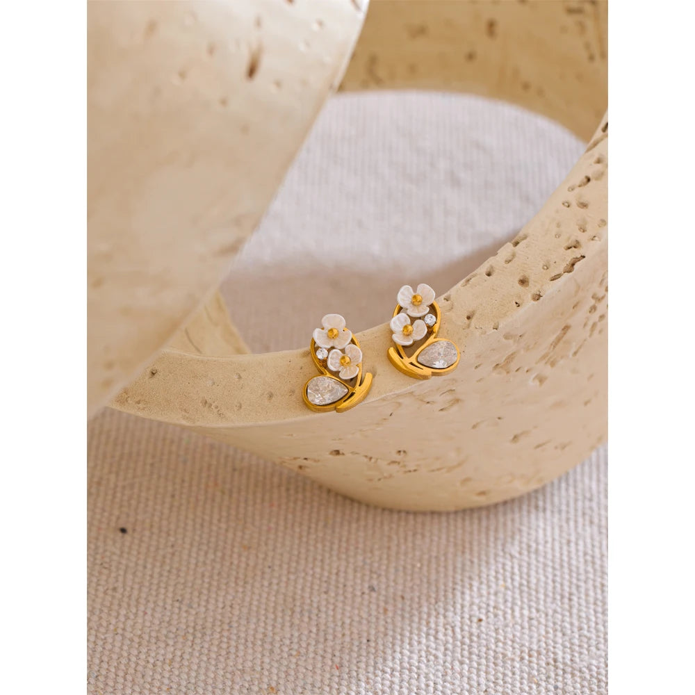 Bellartini Gold Exquisite Flower Cubic Zirconia Stud Earrings