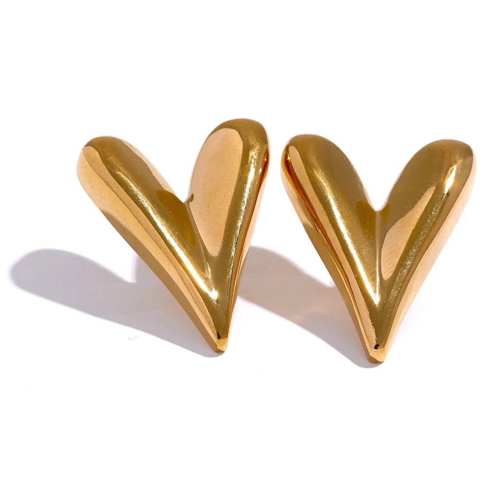 Bellartini 18k Gold Heart Stud Earrings WP Charm