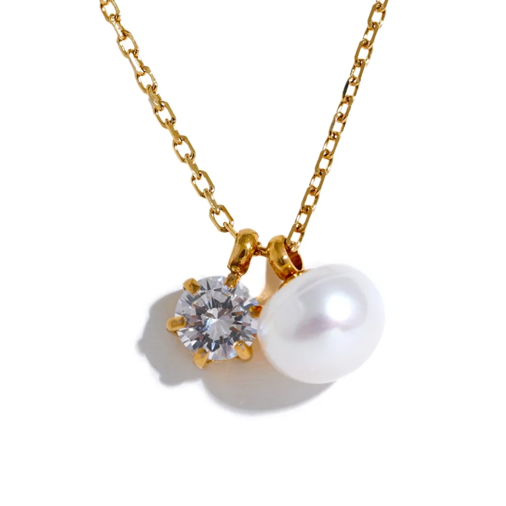 Bellartini Gold Exquisite Cubic Zirconia Natural Pearl Pendant Necklace